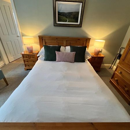 Devonshire Arms Inn Cracoe Екстериор снимка
