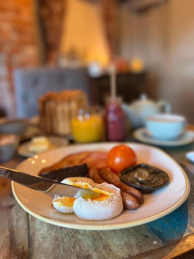 Devonshire Arms Inn Cracoe Екстериор снимка