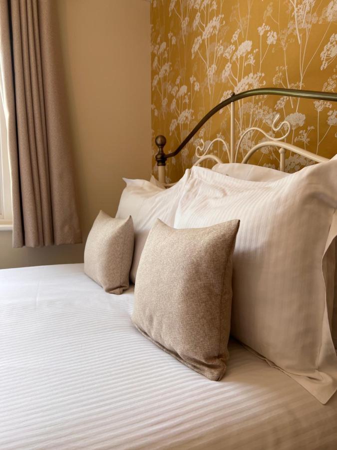 Devonshire Arms Inn Cracoe Екстериор снимка