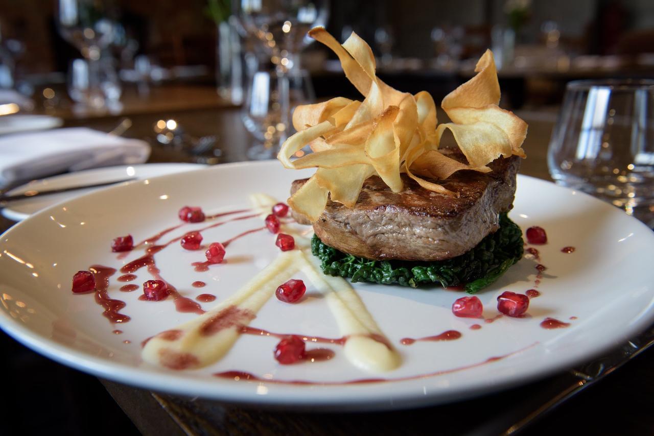 Devonshire Arms Inn Cracoe Екстериор снимка