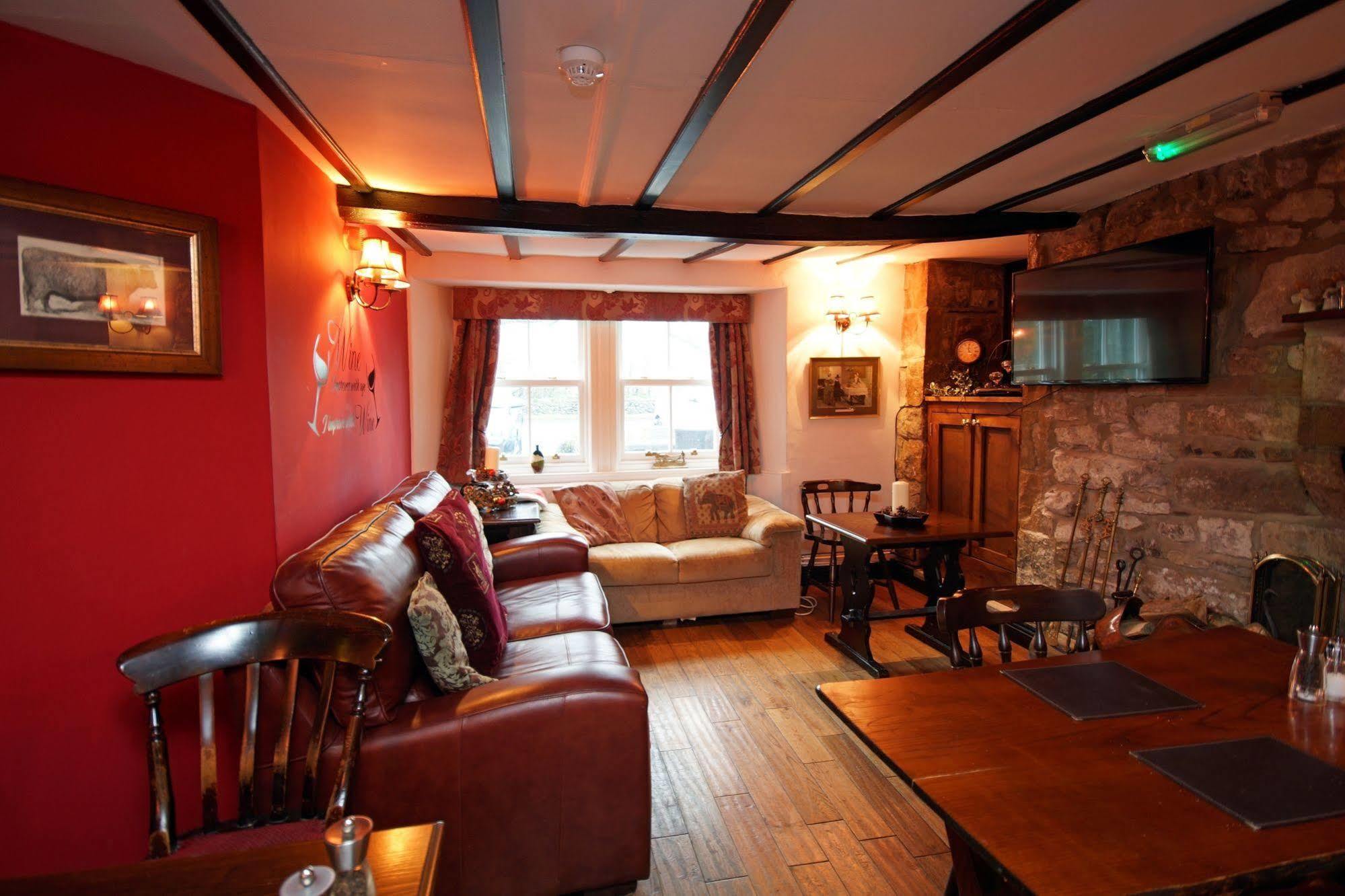Devonshire Arms Inn Cracoe Екстериор снимка