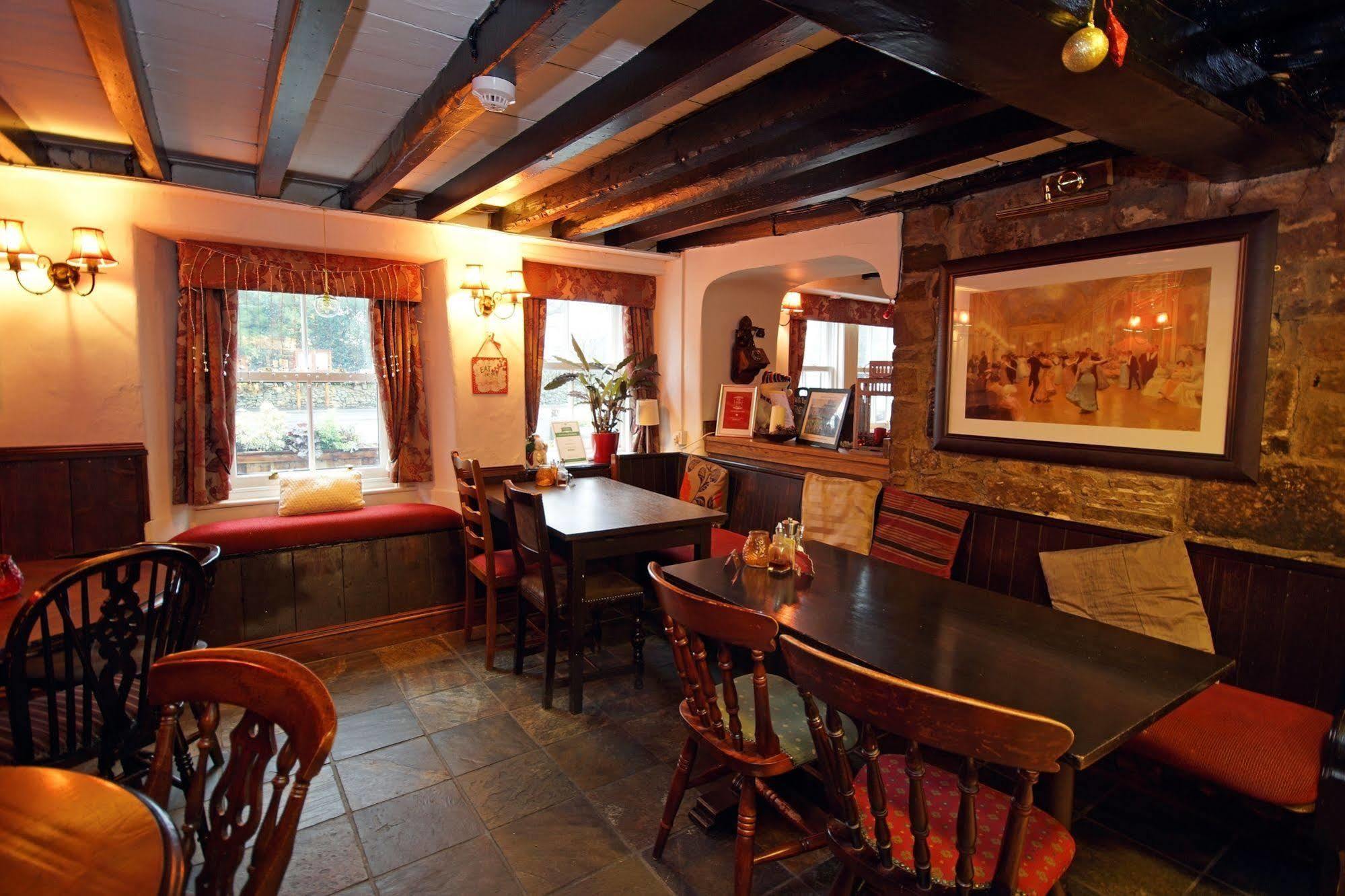 Devonshire Arms Inn Cracoe Екстериор снимка