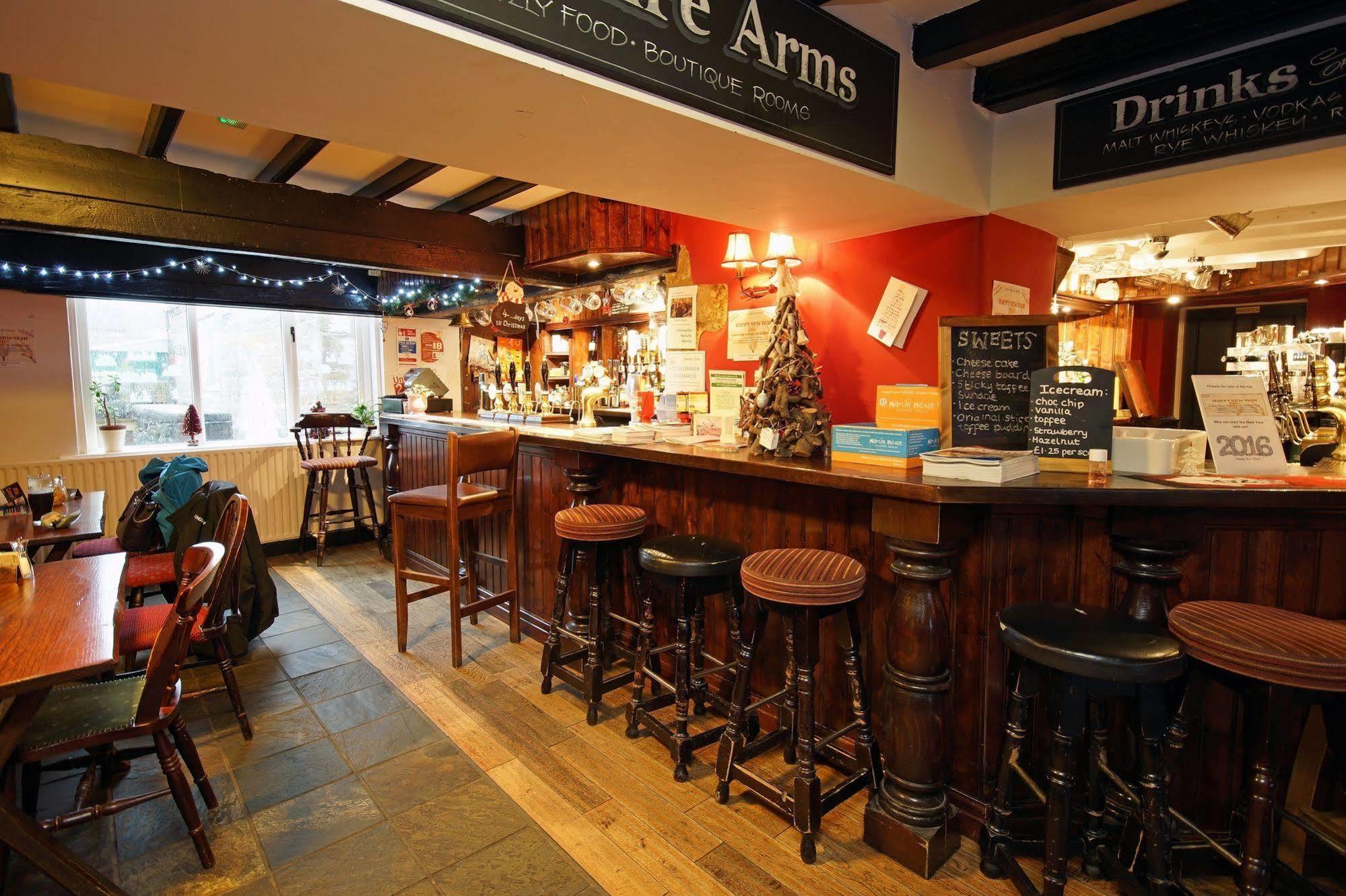 Devonshire Arms Inn Cracoe Екстериор снимка